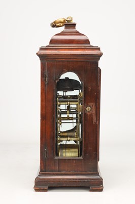 Lot THOMAS LODGE, LONDON. A SMALL GEORGE II FRUITWOOD VERGE PULL QUARTER REPEATING TIMEPIECE BRACKET CLOCK