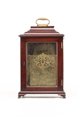 Lot THOMAS HILL, LONDON A GEORGE I VERGE TIMEPIECE BRACKET CLOCK MOVEMENT IN LATER CASE