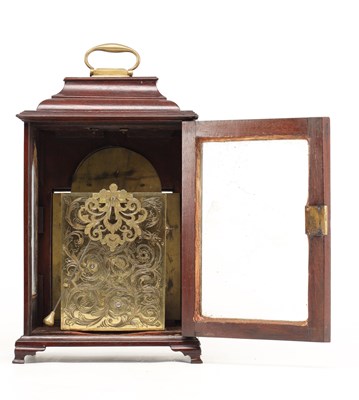 Lot THOMAS HILL, LONDON A GEORGE I VERGE TIMEPIECE BRACKET CLOCK MOVEMENT IN LATER CASE