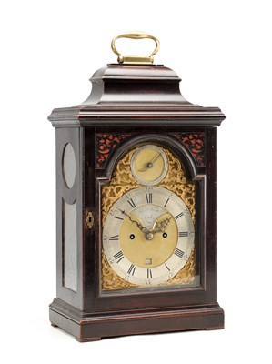 Lot JOHN PRATT, LONDON. A GEORGE III EBONISED VERGE STRIKING BRACKET CLOCK