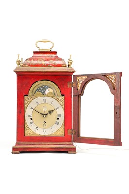 Lot HENRY MOZE, LONDON. A MID 18TH CENTURY SCARLET LACQUER CHINOISERIE QUARTER CHIMING BRACKET CLOCK