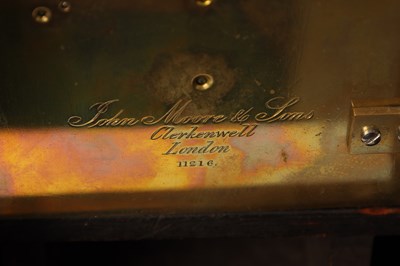 Lot JOHN MOORE & SONS, LONDON. A LATE REGENCY ROSEWOOD FOUR-GLASS FUSEE LIBRARY CLOCK