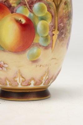 Lot A 20TH CENTURY ROYAL WORCESTER PORCELAIN FRUIT PAINTED POT POURRI VASE AND COVER BY MICHAEL MORRIS
