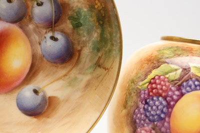 Lot TWO 20TH CENTURY ROYAL WORCESTER PORCELAIN FRUIT PAINTED PIECES