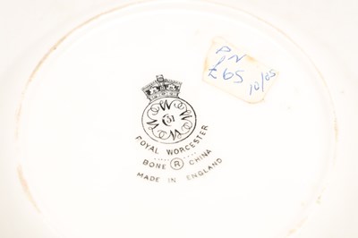 Lot TWO 20TH CENTURY ROYAL WORCESTER PORCELAIN FRUIT PAINTED PIECES