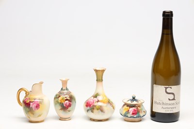 Lot A COLLECTION OF EARLY 20TH CENTURY ROYAL WORCESTER PORCELAIN ROSE SHAPE PIECES