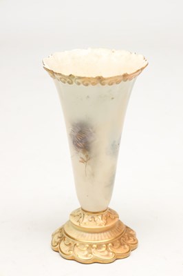Lot JAMES STINTON AN EARLY 20TH CENTURY ROYAL WORCESTER PORCELAIN PEDESTAL VASE