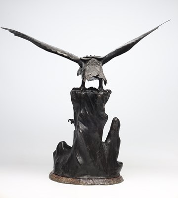 Lot A JAPANESE MEIJI PERIOD PATINATED BRONZE EAGLE ON ROCKY BASE