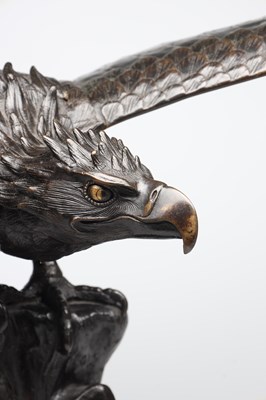 Lot A JAPANESE MEIJI PERIOD PATINATED BRONZE EAGLE ON ROCKY BASE