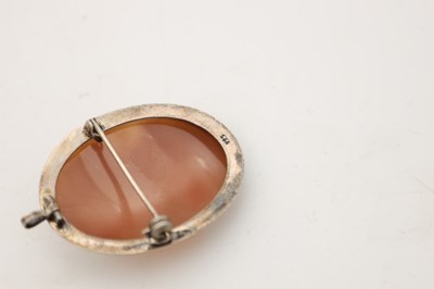 Lot A COLLECTION OF SILVER ITEMS AND COSTUME JEWELLERY