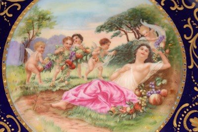 Lot A PAIR OF LATE 19TH CENTURY ROYAL VIENNA PORCELAIN CABINET PLATES