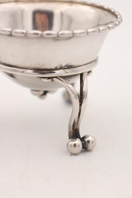 Lot AN EARLY 20TH CENTURY GEORG JENSEN SILVER SALT CELLAR
