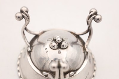 Lot AN EARLY 20TH CENTURY GEORG JENSEN SILVER SALT CELLAR