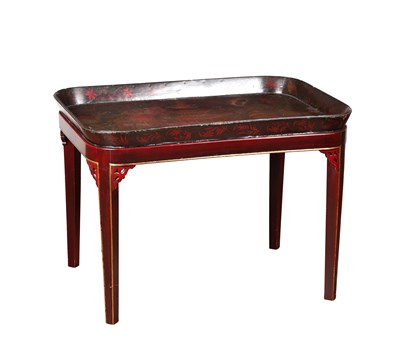 Lot AN 18TH CENTURY CHINOISERIE DECORATED LACQUERWORK TRAY ON A LATER STAND