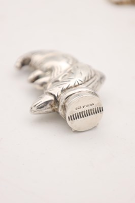 Lot A COLLECTION OF THREE SILVER AND GLASS SCENT AND VESTA ITEMS