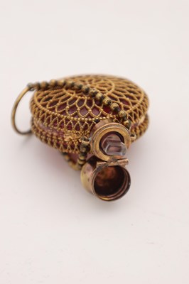 Lot A COLLECTION OF THREE SILVER AND GLASS SCENT AND VESTA ITEMS