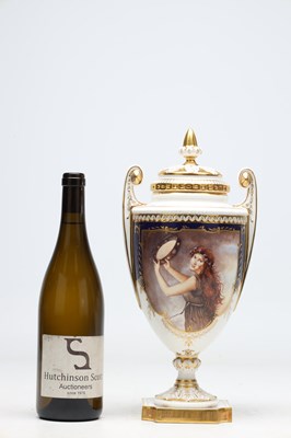 Lot A ROYAL WORCESTER PORCELAIN LIDDED VASE FROM THE NELSON COLLECTION DEPICTING LADY HAMILTON