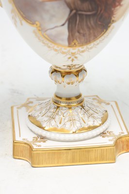 Lot A ROYAL WORCESTER PORCELAIN LIDDED VASE FROM THE NELSON COLLECTION DEPICTING LADY HAMILTON