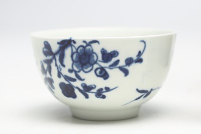 Lot THREE FIRST PERIOD WORCESTER BLUE AND WHITE PORCELAIN TEABOWLS AND A DISH