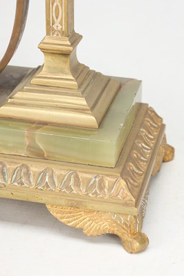Lot 5 - AN UNUSUAL LATE 19TH CENTURY FRENCH BRASS AND ONYX NOVELTY MANTEL CLOCK