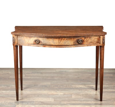 Lot AN 18TH CENTURY HEPPLEWHITE STYLE SERPENTINE MAHOGANY SIDE TABLE