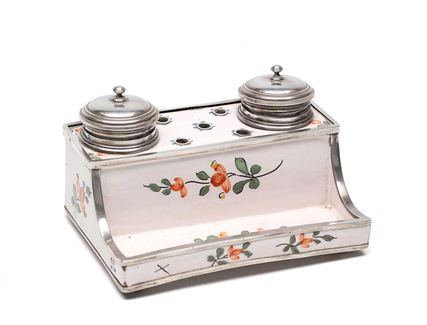 Lot GUSTAVE KELLER, PARIS. A LATE 19TH CENTURY SILVER AND ENAMEL DOUBLE INKWELL