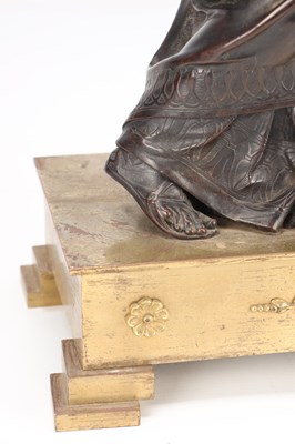 Lot 9 - A 19TH CENTURY FRENCH MARBLE AND BRONZE FIGURAL 8-DAY MANTEL CLOCK