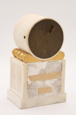 Lot 18 - MARTIN & MORSE, LONDON A REGENCY WHITE MARBLE AND ORMOLU MOUNTED FUSEE MANTEL CLOCK
