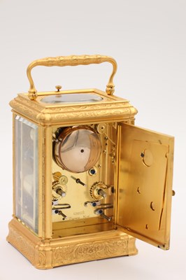 Lot 174 - GROHE, WIGMOOR STREET, LONDON A FINE LATE 19TH CENTURY FRENCH GORGE ENGRAVED PETITE SONNERIE CARRIAGE CLOCK WITH CALENDAR WORK