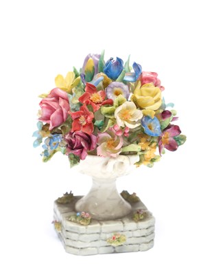 Lot AN EARLY 20TH CENTURY ROYAL WORCESTER FLORAL SCULPTURE MODELLED BY MARY LEE