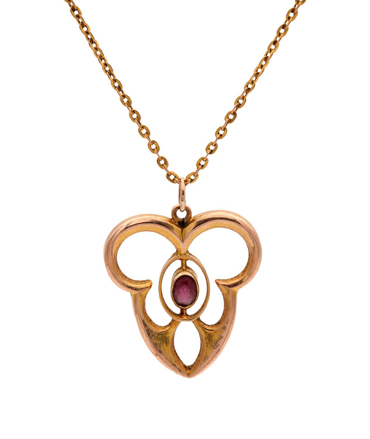 Lot AN ART NOUVEAU STYLE RUBY AND 9CT GOLD PENDANT NECKLACE