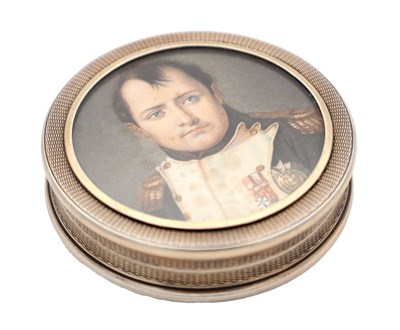 Lot A 20TH CENTURY FRENCH SILVER SNUFF BOX
