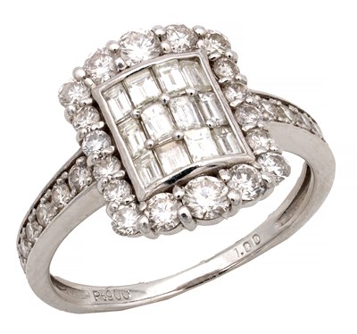 Lot A DIAMOND AND PLATINUM RING