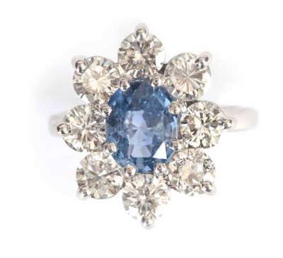 Lot 289 - A LADIES 18CT WHITE GOLD SAPPHIRE AND DIAMOND...