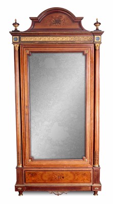 Lot 949 - A FINE MID 19TH CENTURY ORMOLU MOUNTED...