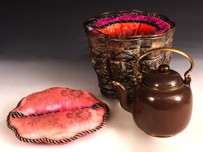 Lot 122 - An 18th/19th Century Chinese Silver PAIL with...