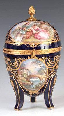 Lot 66 - A LARGE FINE LATE 19TH CENTURY OVOID ORMOLU...