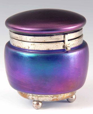 Lot 14 - A FERDINAND VON POSHINGER IRIDESCENT GLASS...