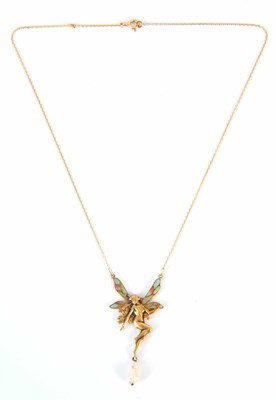 Lot 165 - AN ART NOUVEAU 14CT GOLD AND PLIQUE A JOUR...