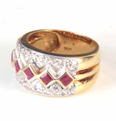 Lot 169 - A GENTLEMAN'S 18CT YELLOW GOLD DIAMOND AND...