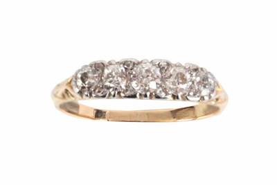 Lot 186 - A LATE 19th CENTURY 18CT YELLOW GOLD FIVE...