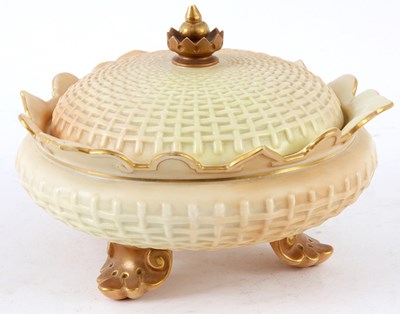 Lot 56 - A ROYAL WORCESTER GILT EDGED BASKET WEAVE...