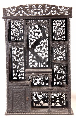 Lot 104 - AN 18TH/19TH CENTURY CHINESE HARDWOOD DISPLAY...