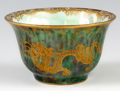 Lot 59 - A LATE 19TH CENTURY WEDGWOOD LUSTRE SMALL OGEE...