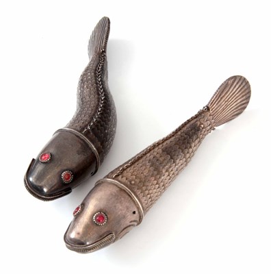 Lot 137 - A PAIR OF EARLY 20th CENTURY CONTINENTAL...