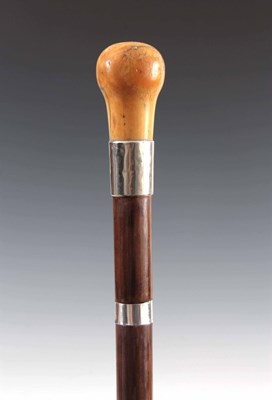 Lot 227 - A 19th CENTURY GENTLEMANS IVORY HANDLED...