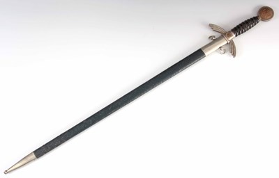 Lot 241 - A GERMAN WW2 1ST PATTERN LUFTWAFFE SWORD...
