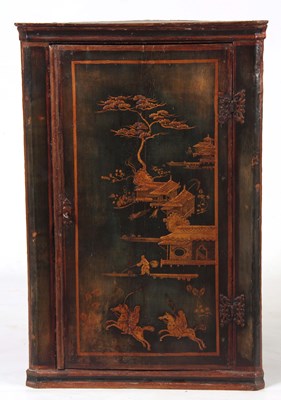 Lot 1005 - A 19TH CENTURY GREEN LACQUERED CHINOSIERIERE...