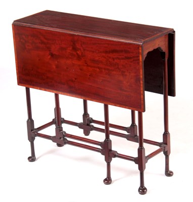 Lot 1040 - AN EDWARDIAN SATINWOOD CROSS-BANDED MAHOGANY...