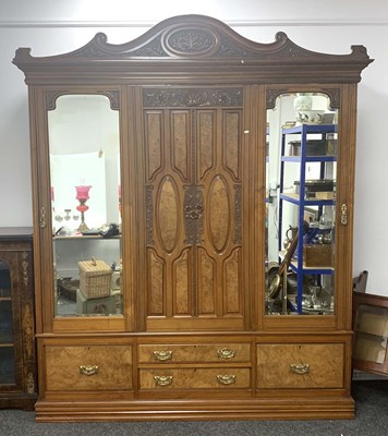 Lot 1065 - A LATE 19TH CENTURY ART NOUVEAU STYLE WALNUT...